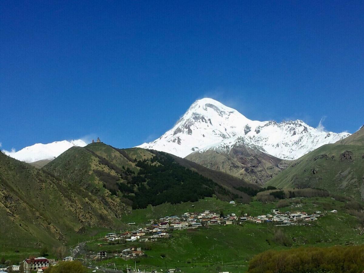 Nino Khetaguri Guest House Kazbegi Bagian luar foto
