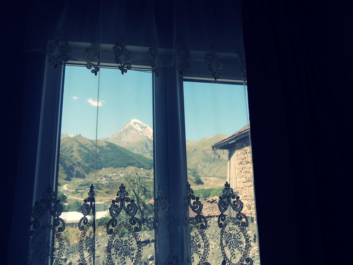 Nino Khetaguri Guest House Kazbegi Bagian luar foto